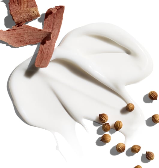 Black Reserve™ Hydrating Body Lotion with Cardamom & Cedarwood  4128O